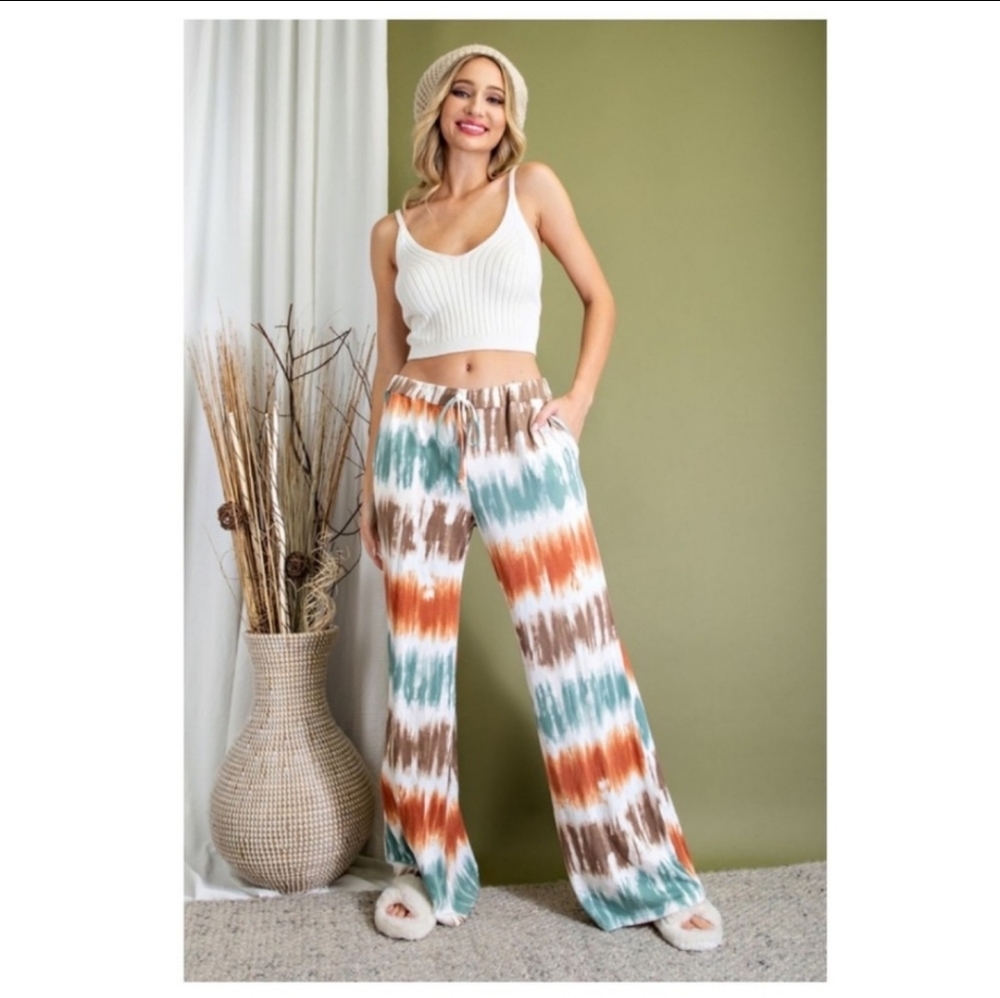 Soft knit flare pants with stripped tie dye print - Picture 2 of 3